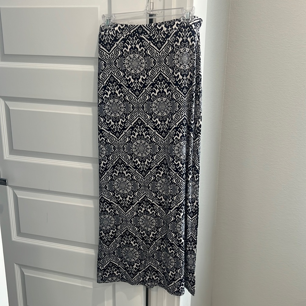 Banana Republic printed knit skirt